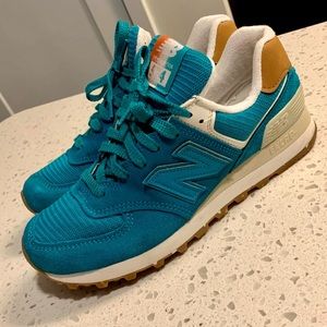 Womens New Balance 574-Teal Size 7